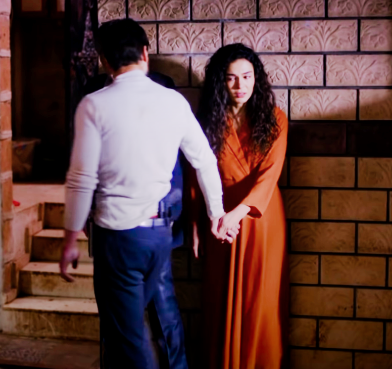 Hercai / თავქარიანი 90opji8-p-polarr