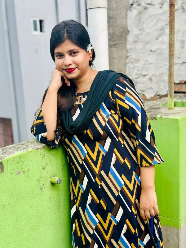 photo 6256049969400236984 y