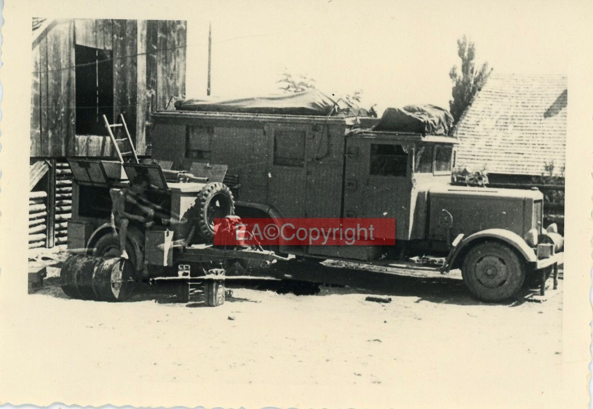 Funker Funkwagen LKW Camion Anhänger Maschinensa