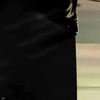 Moira2.gif
