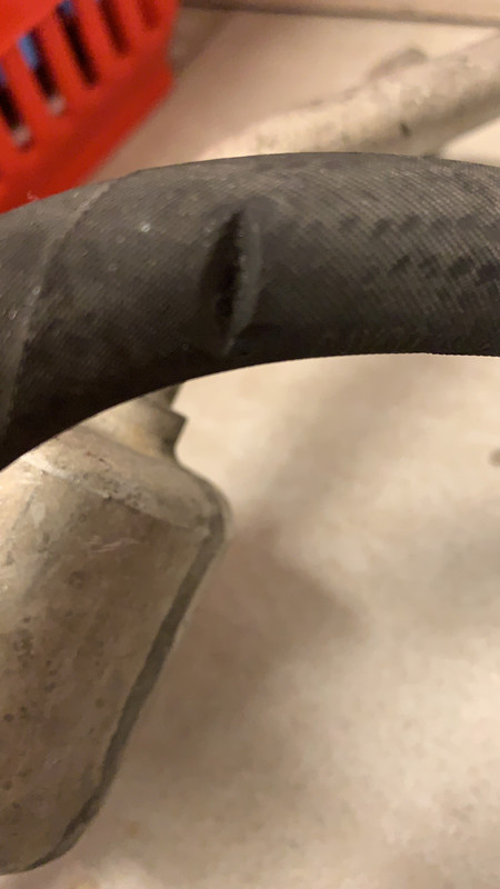 20B70787-C3DB-4A5E-B514-E93793639ED1