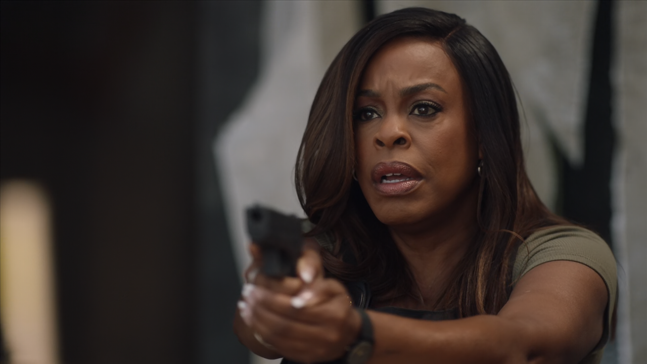 The.Rookie.Feds.S01E03.Star.Crossed.1080p.10bit.AMZN.WEB-DL.DDP5.1.HEVC-Vyndros.mkv_snapshot_31.21_[