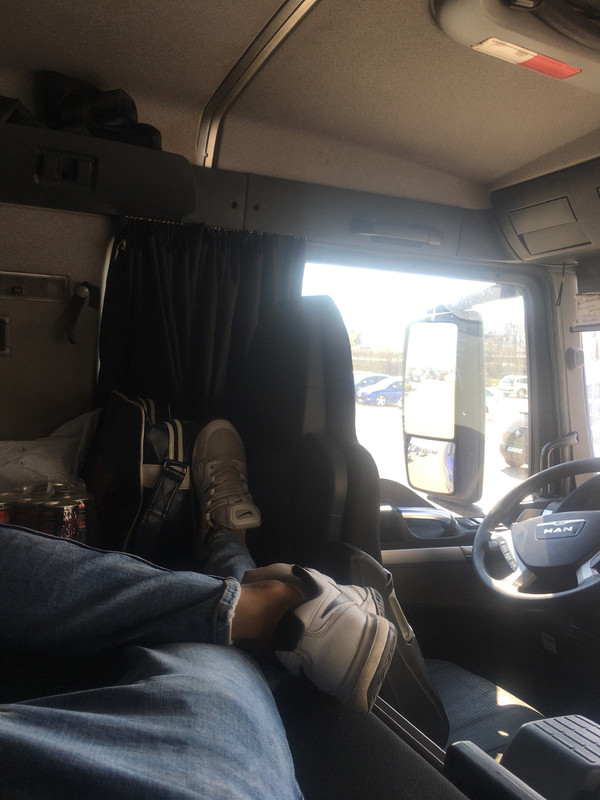 5C4F2777-327E-4DEE-9D29-603CDEE4BB1A