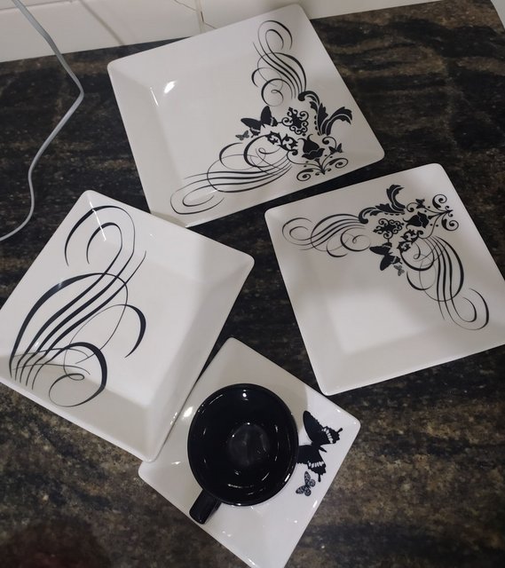Aparelho de Jantar e Chá Oxford Porcelanas Collection Quartier Tatoo GM20-2414 – 20 Peças