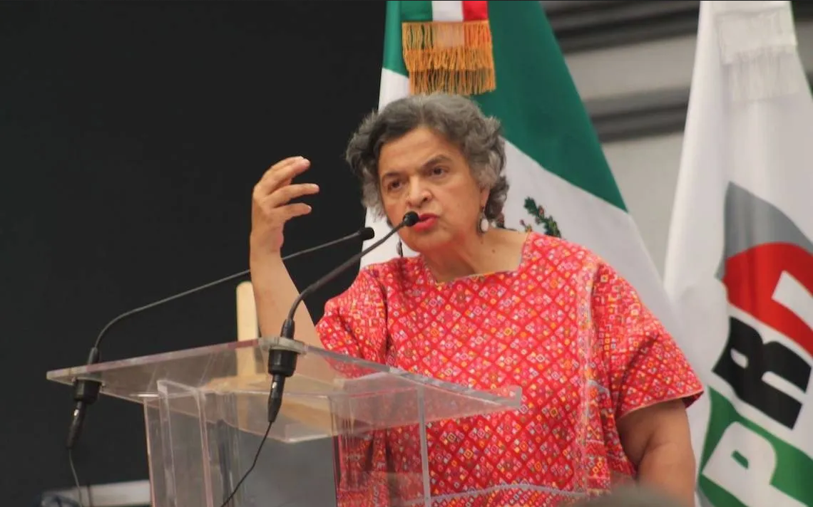 Beatriz Paredes denuncia haber sido víctima de hackeo de su número telefónico