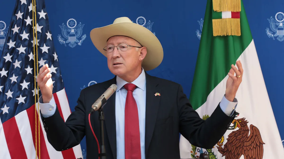 Supuesto financiamiento ilícito en campaña de AMLO está cerrado para EU: Ken Salazar