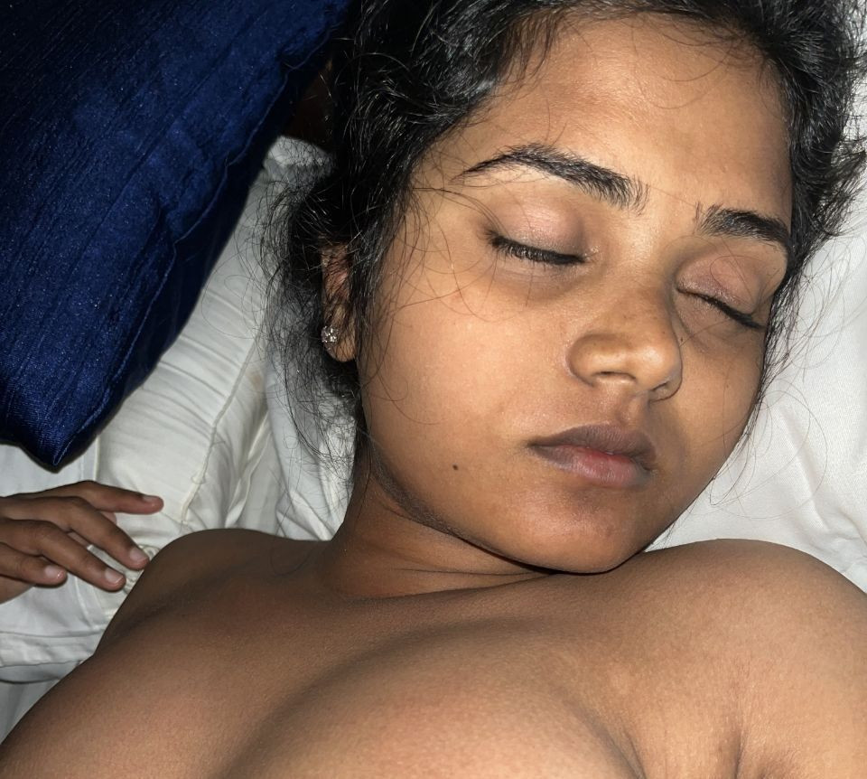 Horny Gf Showing Asshole closeup