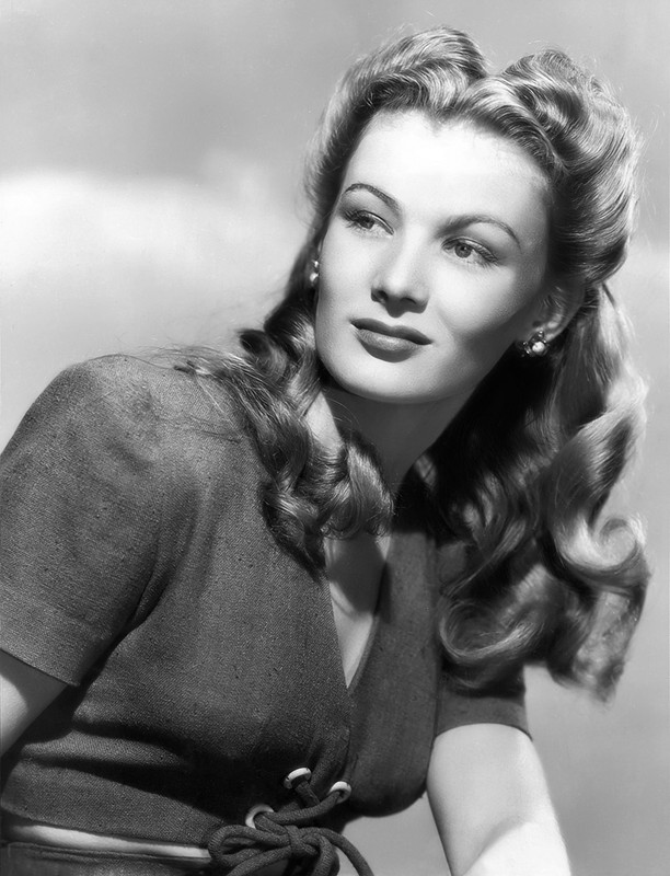 veronica_lake_mb17