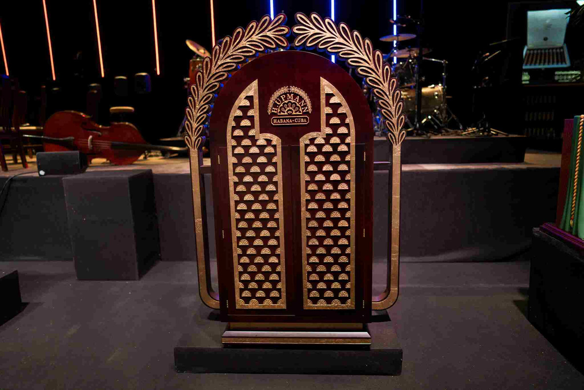 Festival-del-Habano-XXV-Humidor-Auction-2025-H.-Upmann-1-2048x1366