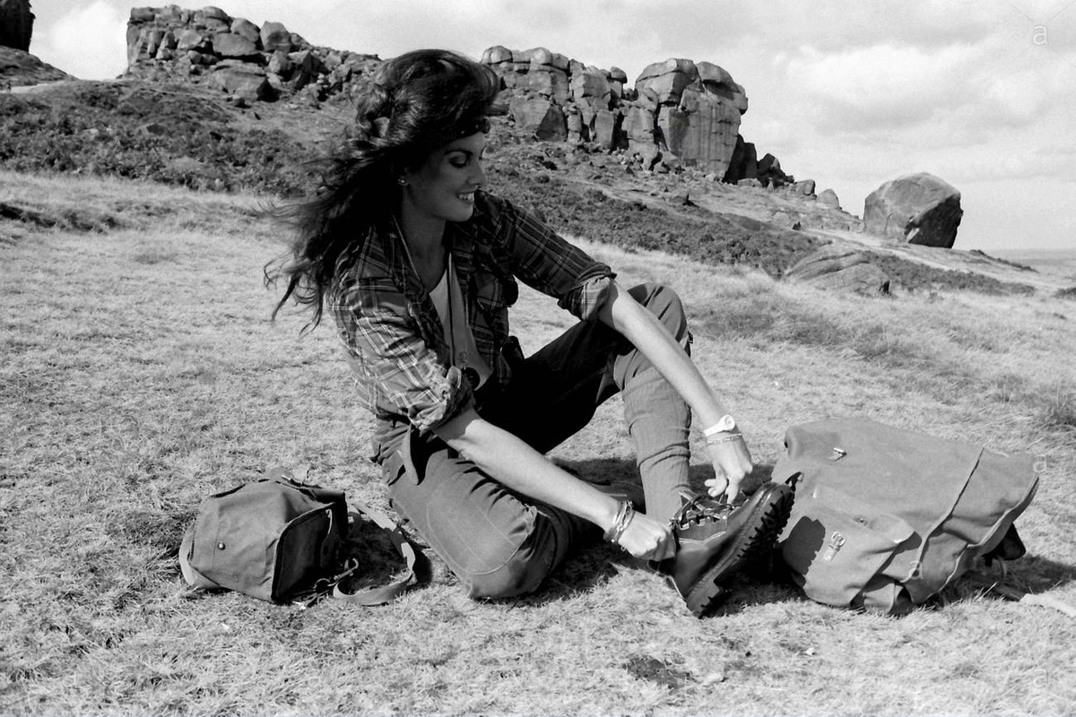 Caroline_Munro_c87