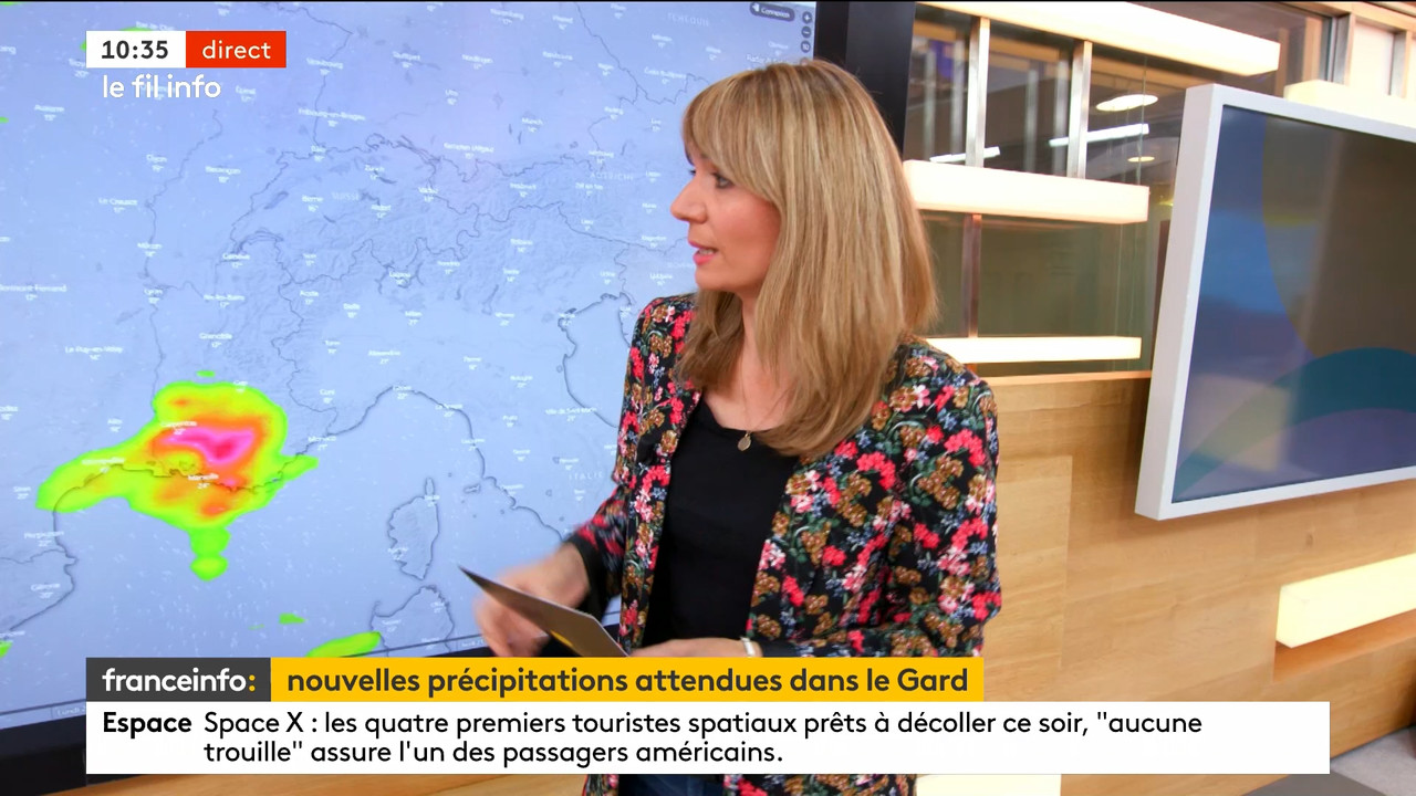 09.15 - 09.28.00 - Le fil info 10h30-13h. Un magazine info qui revien....ts_snapshot_00.07.56.843