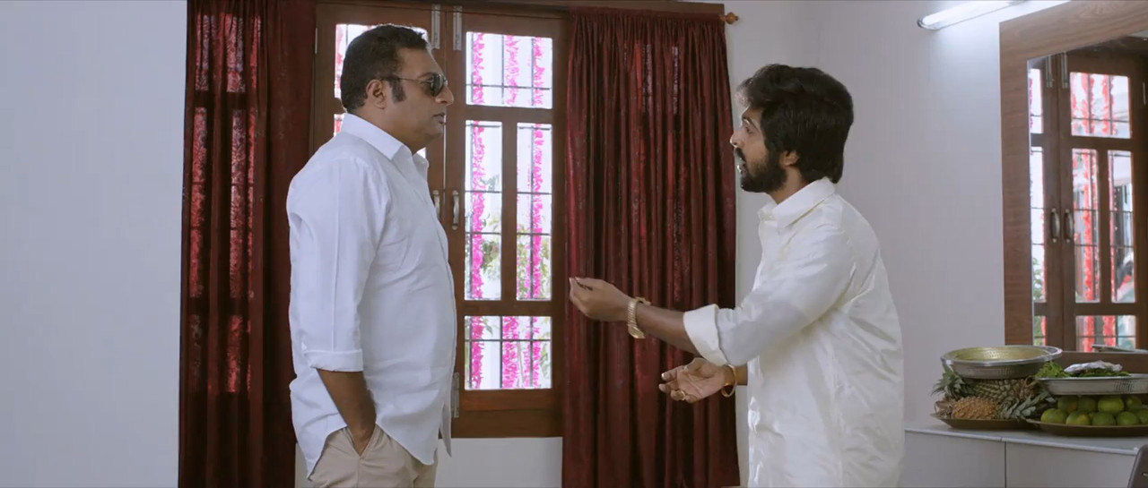 Kadavul Irukaan Kumaru 2016 WebRip [Tamil] 480p 720p ESub Screenshot