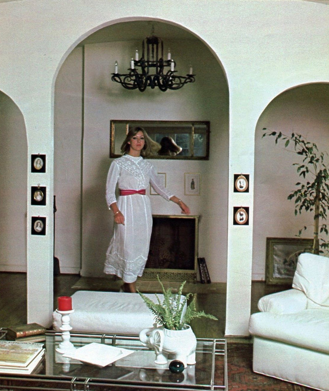 Jenny_Agutter_b81