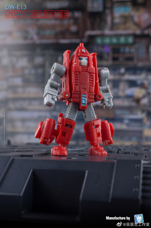 02-DW-E13-Sky-Glider