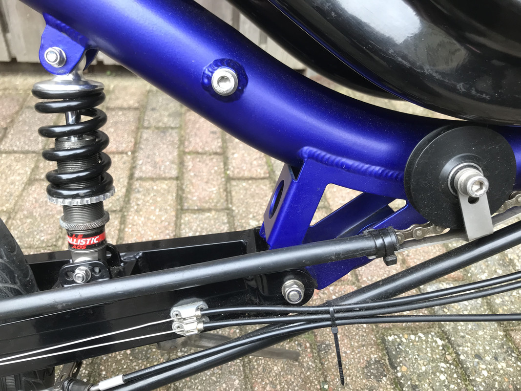 30C575DA-CF30-4CE3-88F1-48961B459B6B