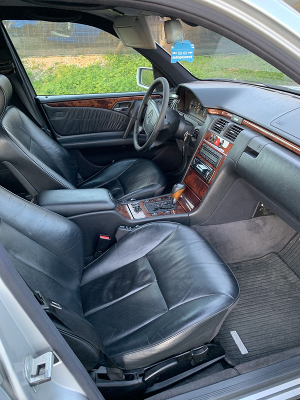 CE8F13BA-E593-4C5E-8D71-EDEEF55A4AFB