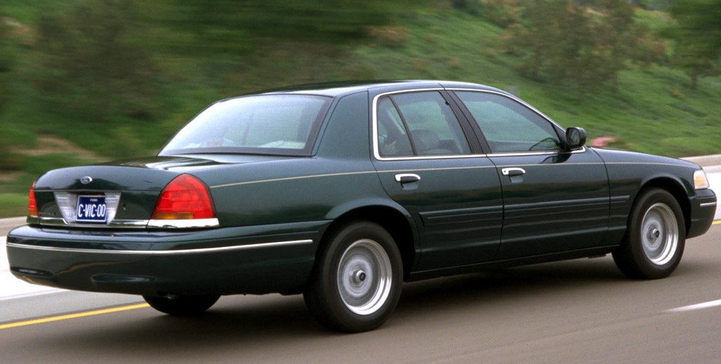 Ford-Crown Victoria (1998)