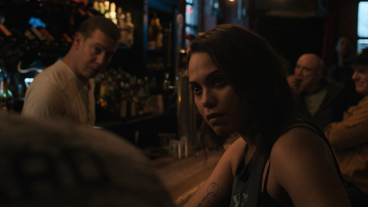 Hightown (2020) S01E01 Love You Like A Sister (4Kto1080p STAN Webrip x265 10bit EAC3 5.1 - HxD) [TAo