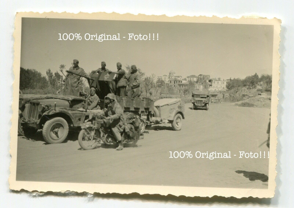 Foto Halbkette SdKfz Flak - Geschütz Anhänger Krad Motorrad