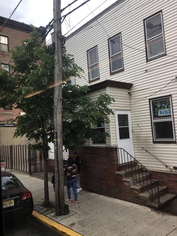 04D25C78-9D5B-404D-AD0F-6AD153F4E494