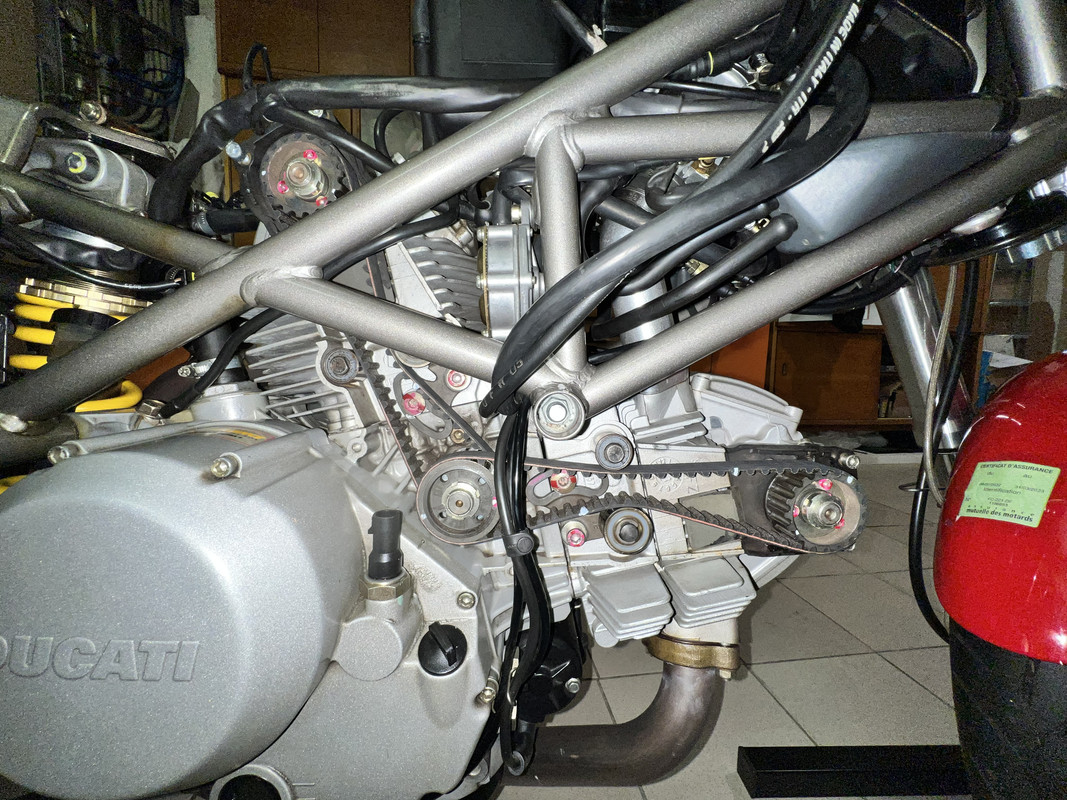 CDB267A4-2916-40CC-87C8-245DD1D39FEE