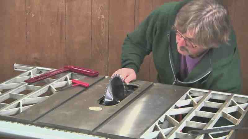 How-to-Adjust-Stops-on-113-Xxx-Table-Saw.jpg