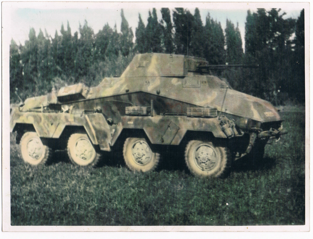 Farb Foto der Zeit Panzerspähwagen SDKFz 232
