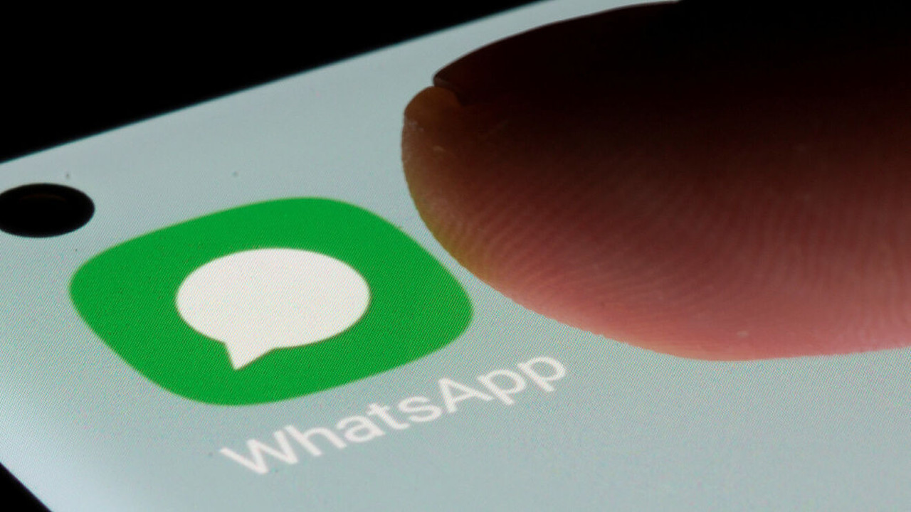 ¿Qué pasa si dejas presionado el logo de WhatsApp?