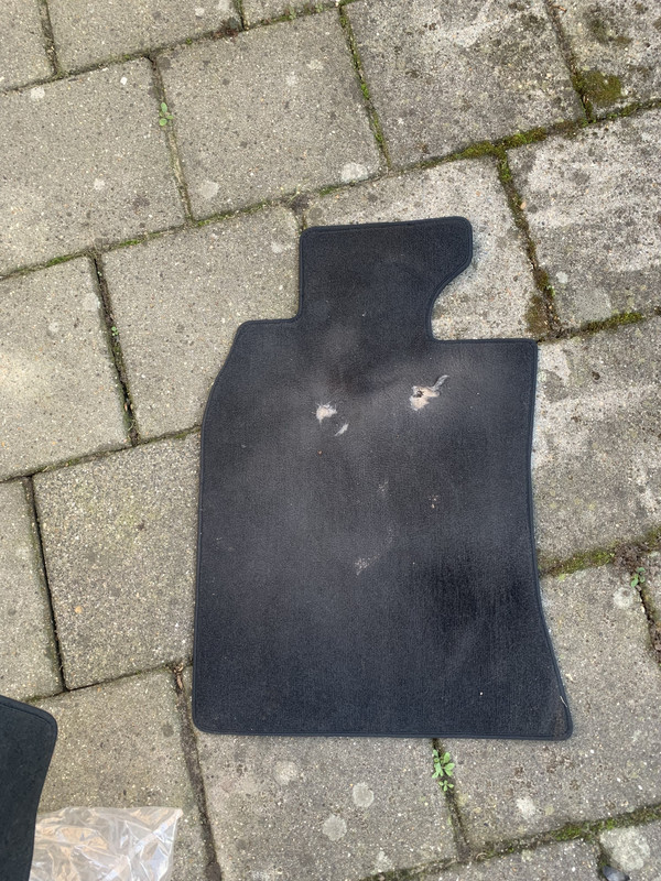 3F6009A0-FC2B-4349-9C81-3E3BDFCD4213