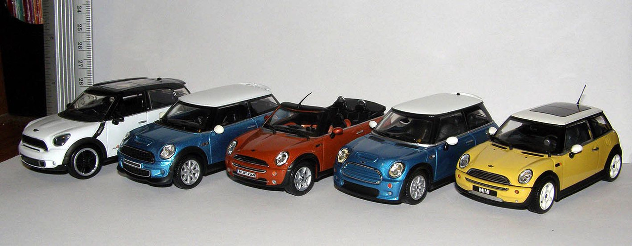 2000 Mini Cooper (R50) (Minichamps DC469) 7