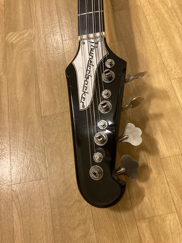 F0D0A059-DF48-4F75-A929-E87FFD9FA79C