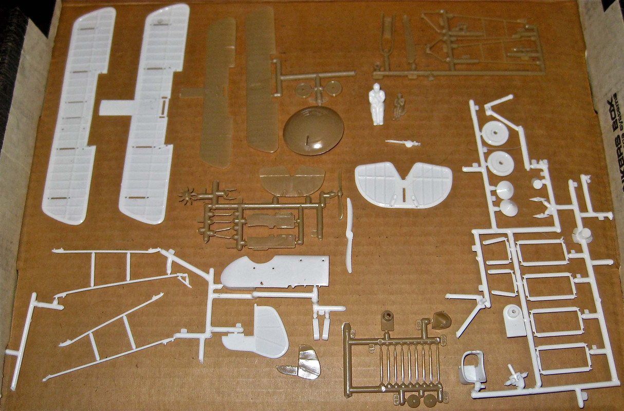 Renwal DH2 vs Revell DH2 wide