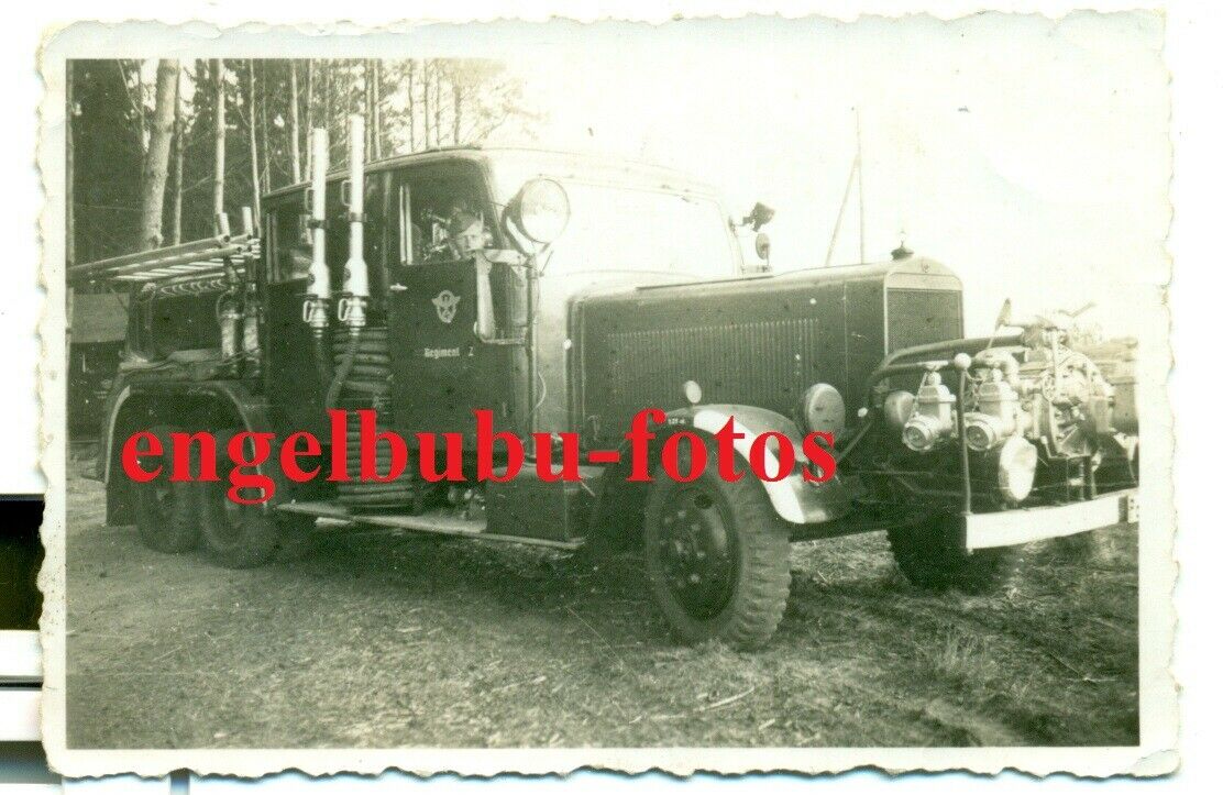 FOTO - FAHRZEUG - Feuerwehr-Kfz - LKW -Feuerlösch- Feuerschutz-P