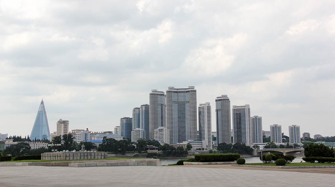 Pyongyang-skyline.jpg