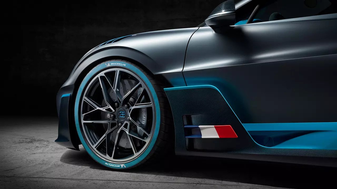 Bugatti Divo (9)