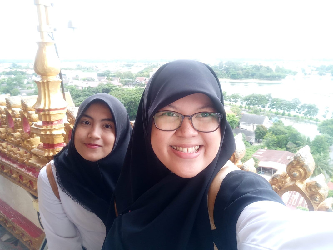 Pemandangan kota Khon Kaen dari atas kuil Wat Nong Wang