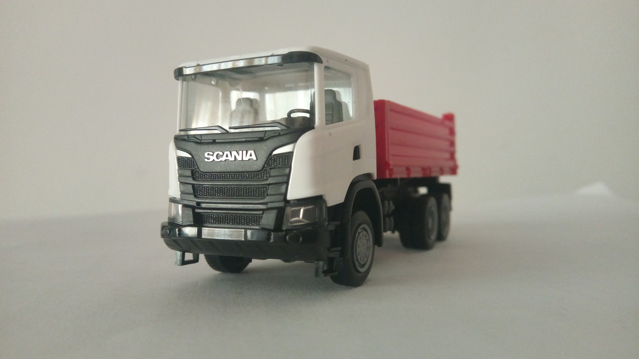 Mach (8957)