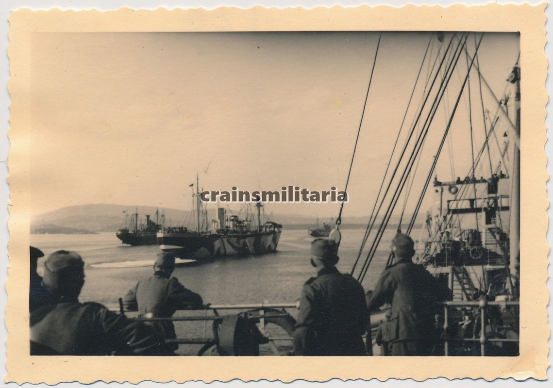 Orig. Foto Schiff m. Tarn Camo b. Überfahrt 2.GD