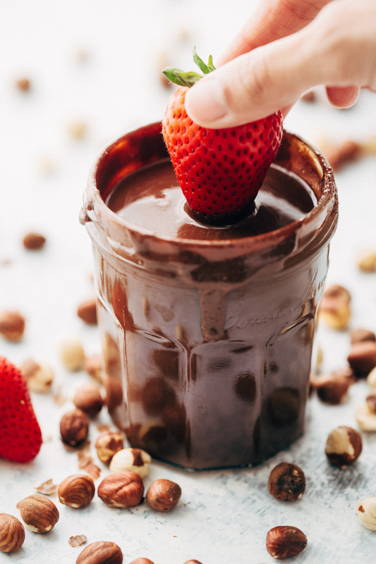 Simple-Homemade-Nutella-1