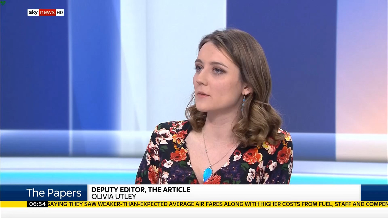 04 February - 06.00.00 - Sunrise. Sarah-Jane Mee with an engagin
