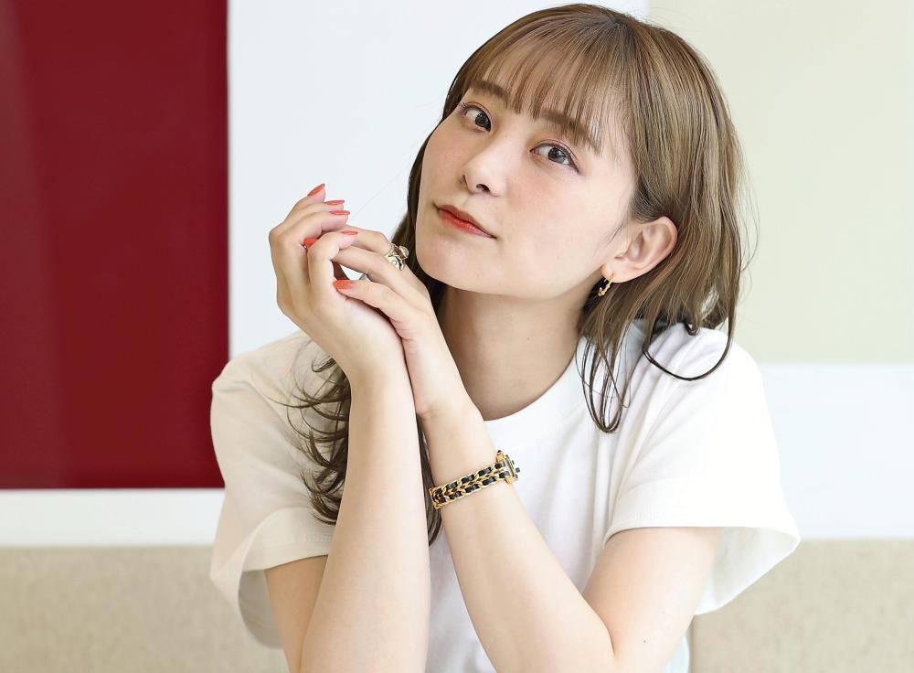 Yomiuri Shimbun - "MAKE A WISH DAISY PROJECT" interview with RINA 20211021-OYT8-I50019-1