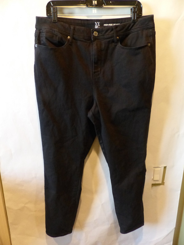 NEW YORK & CO HIGH RISE SKINNY JEANS IN BLACK WMNS SIZE 16 51454430