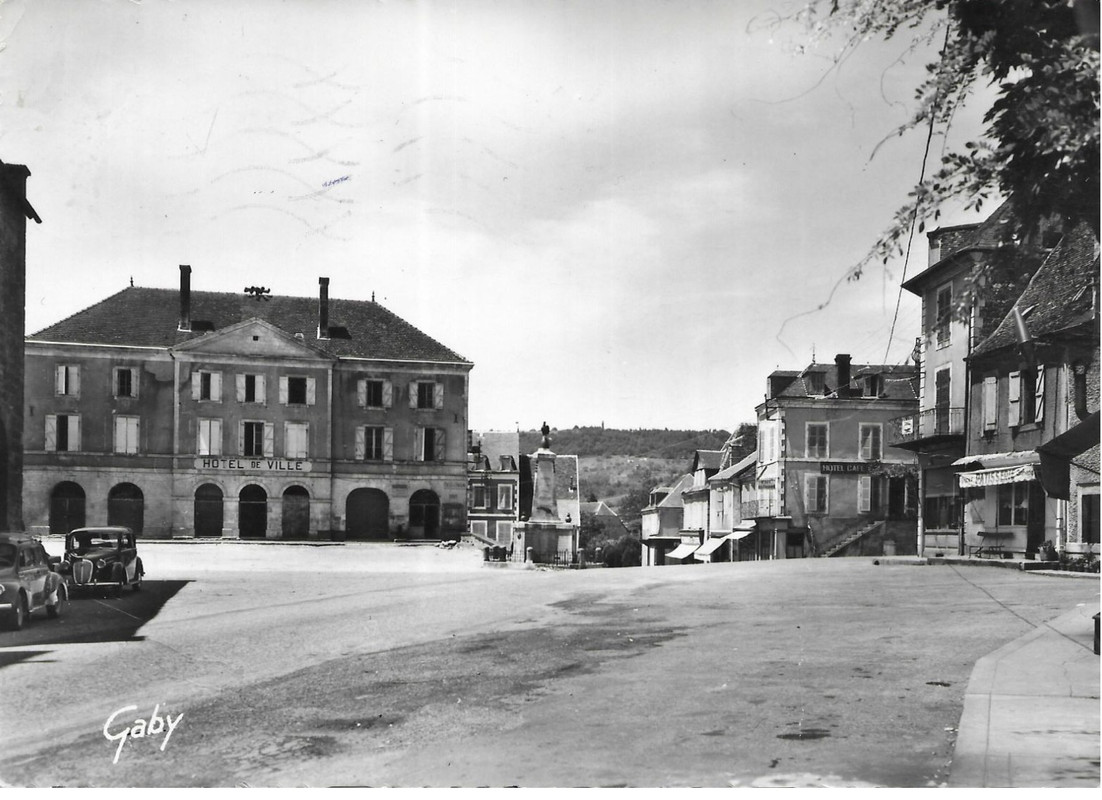 Place de l' hôtel de ville