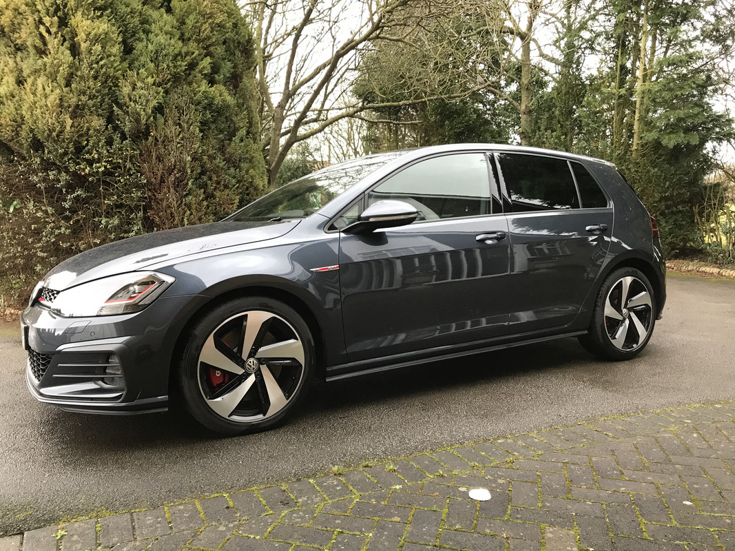 4C555CC7-9FB0-419D-BD60-1EEDBDF4928E