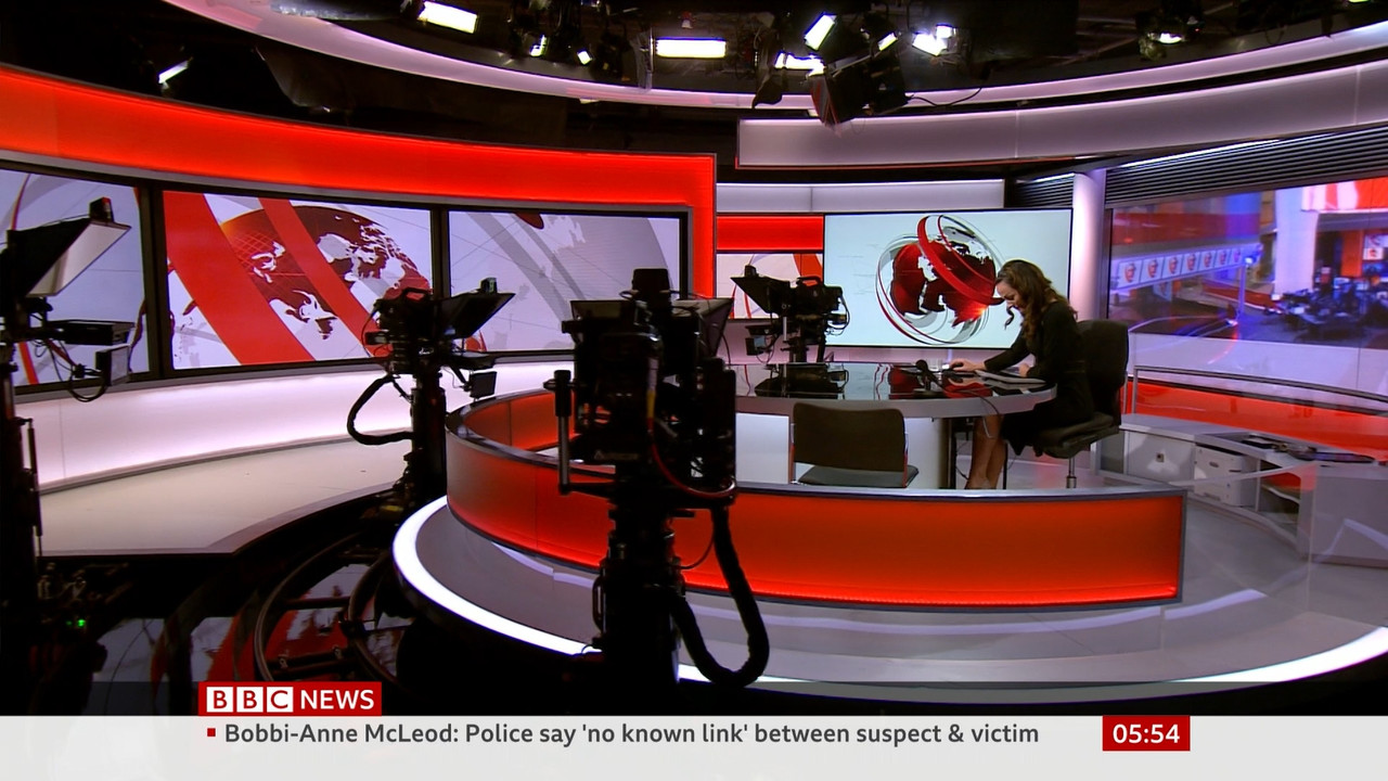 BBC News Fritz_20211126_05000600.ts_snapshot_00.56.05.037