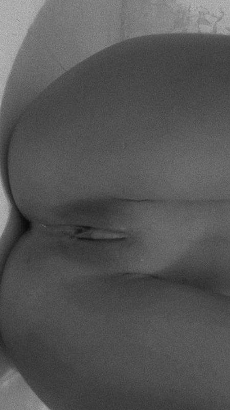 photo 6109135832741957731 y