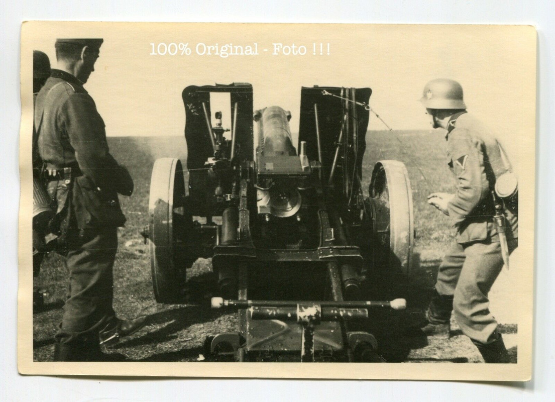 Foto Russland deutsches Geschütz Kanone Haubitze beim feuern