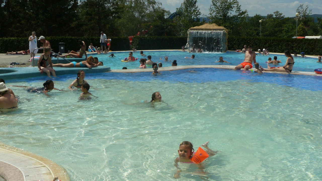 [Obrazek: e6c9a8f8cb140228.jpg]