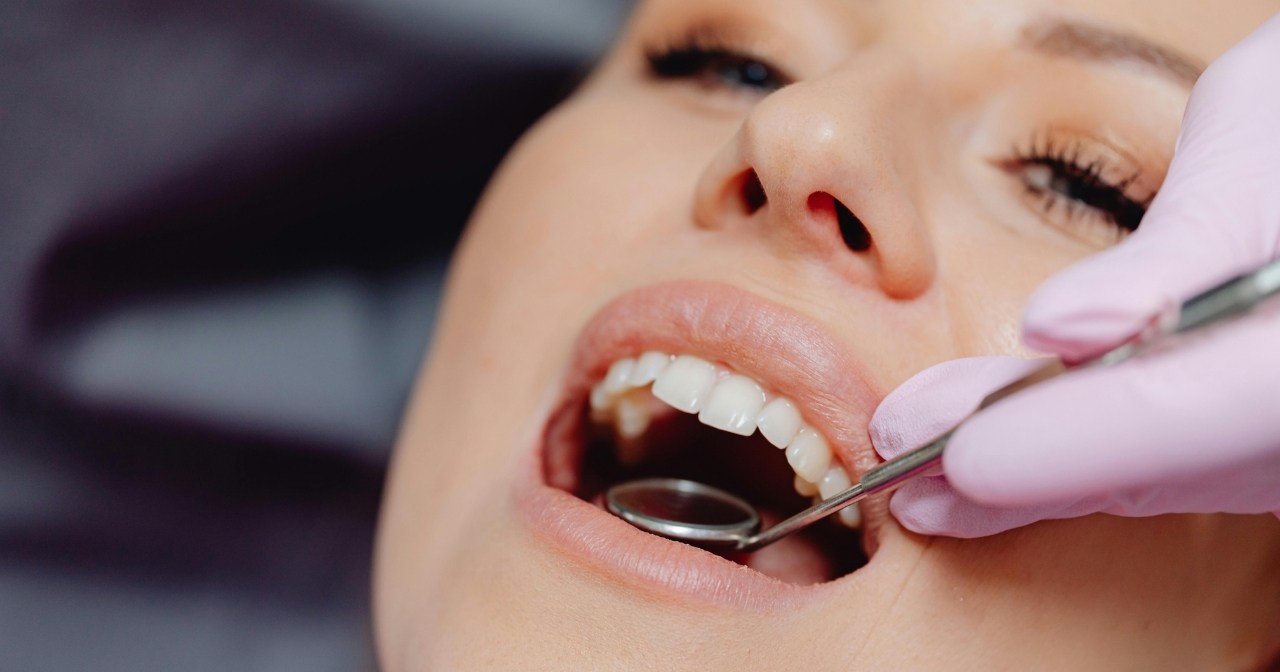 Don't Ignore Bleeding Gums: A Mumbaikar's Guide to Gum Disease Treatment