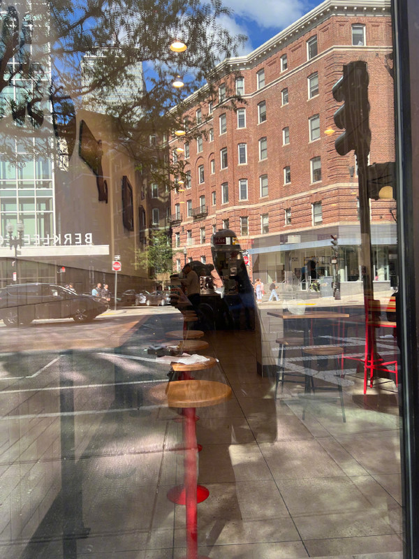 002VTQLVgy1hi41qabiu7j62c0340hdw02